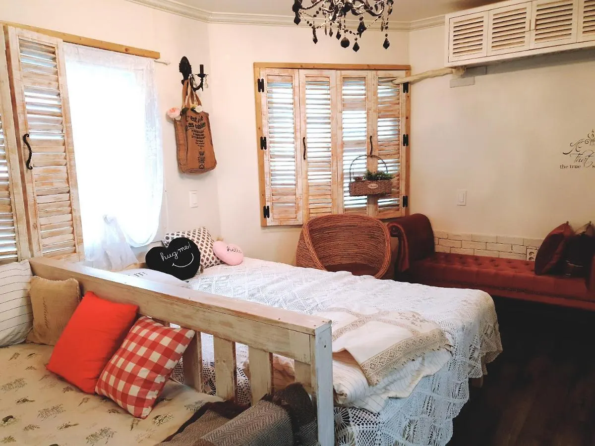 The Antique Apartment Busan 0*,
